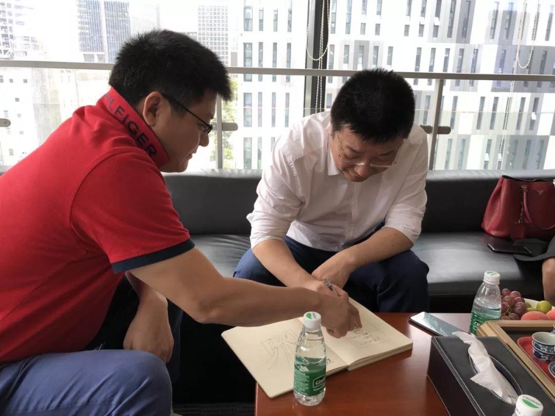 阿里150亿入股分众,江南春前来盒子科技密谋啥